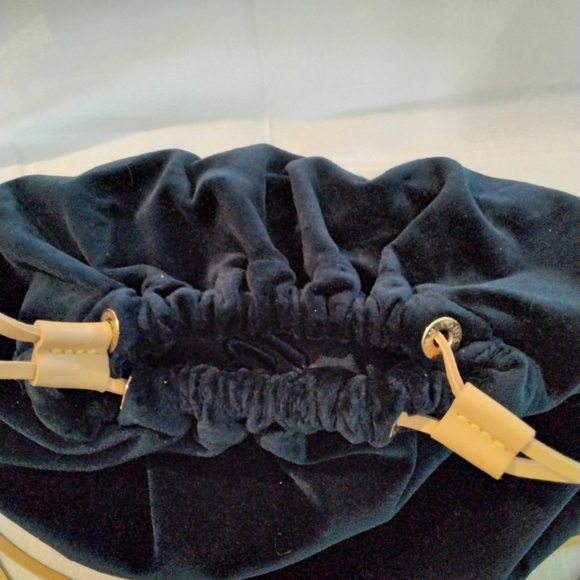 Louis Vuitton Open Back Flat Loafer - Picture 5 of 16